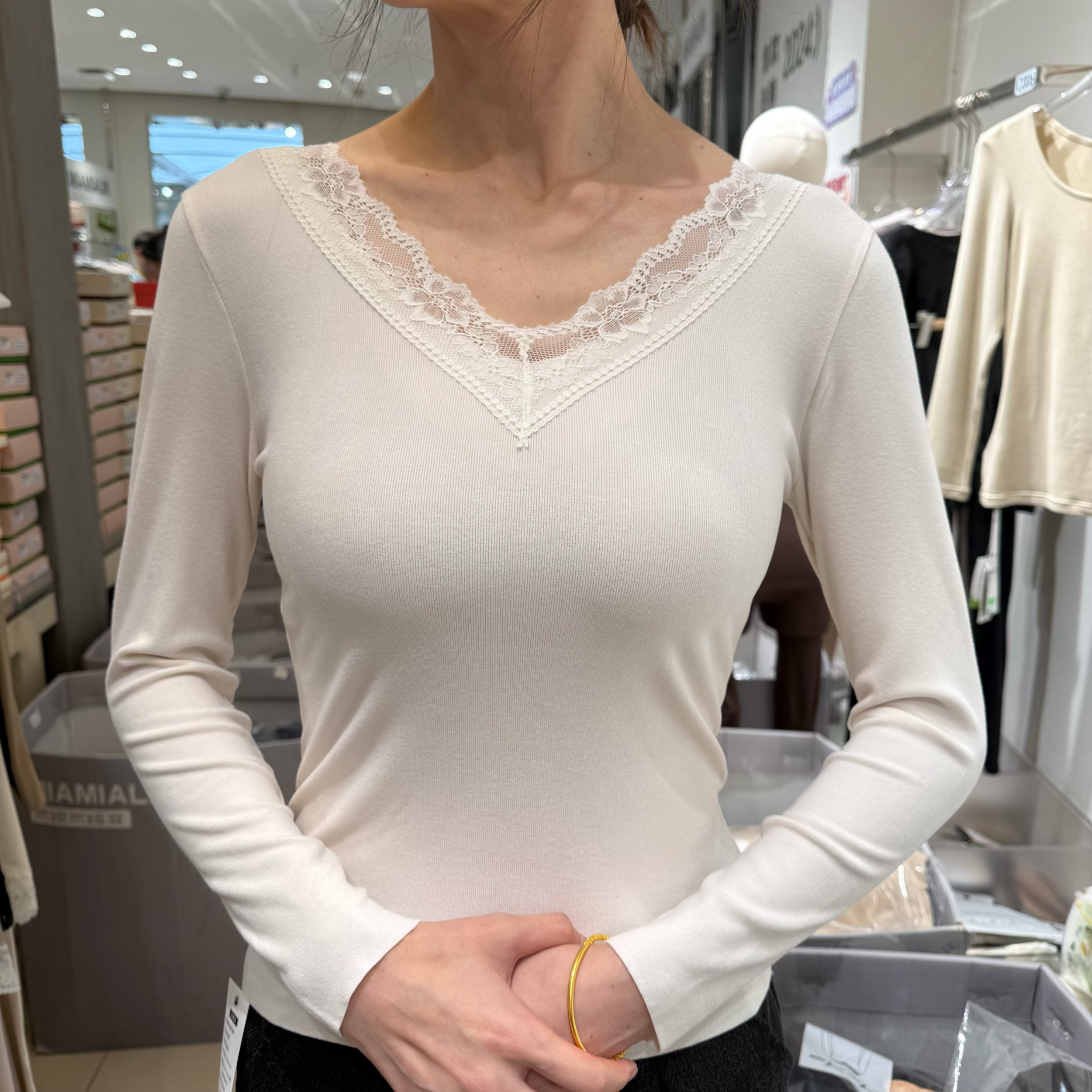 【套装】6033磨毛保暖V领蕾丝花边拼接女士保暖套装