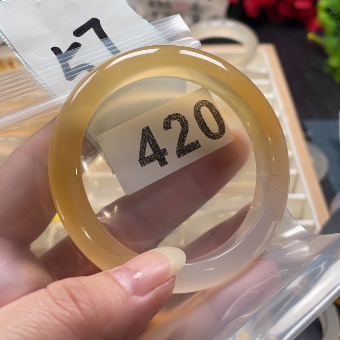 玛瑙/玉髓未镶嵌手镯