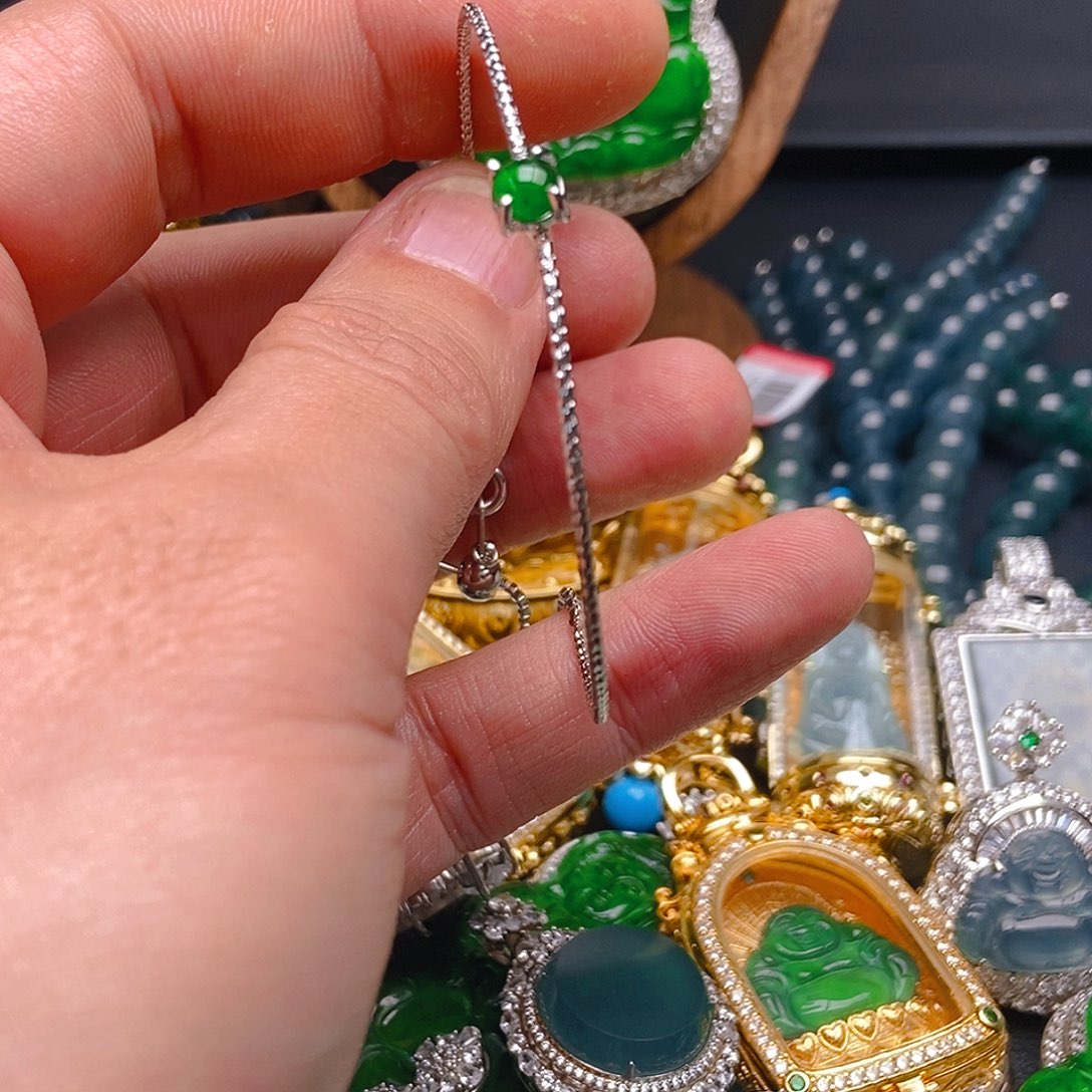 翡翠手链未镶嵌384手链