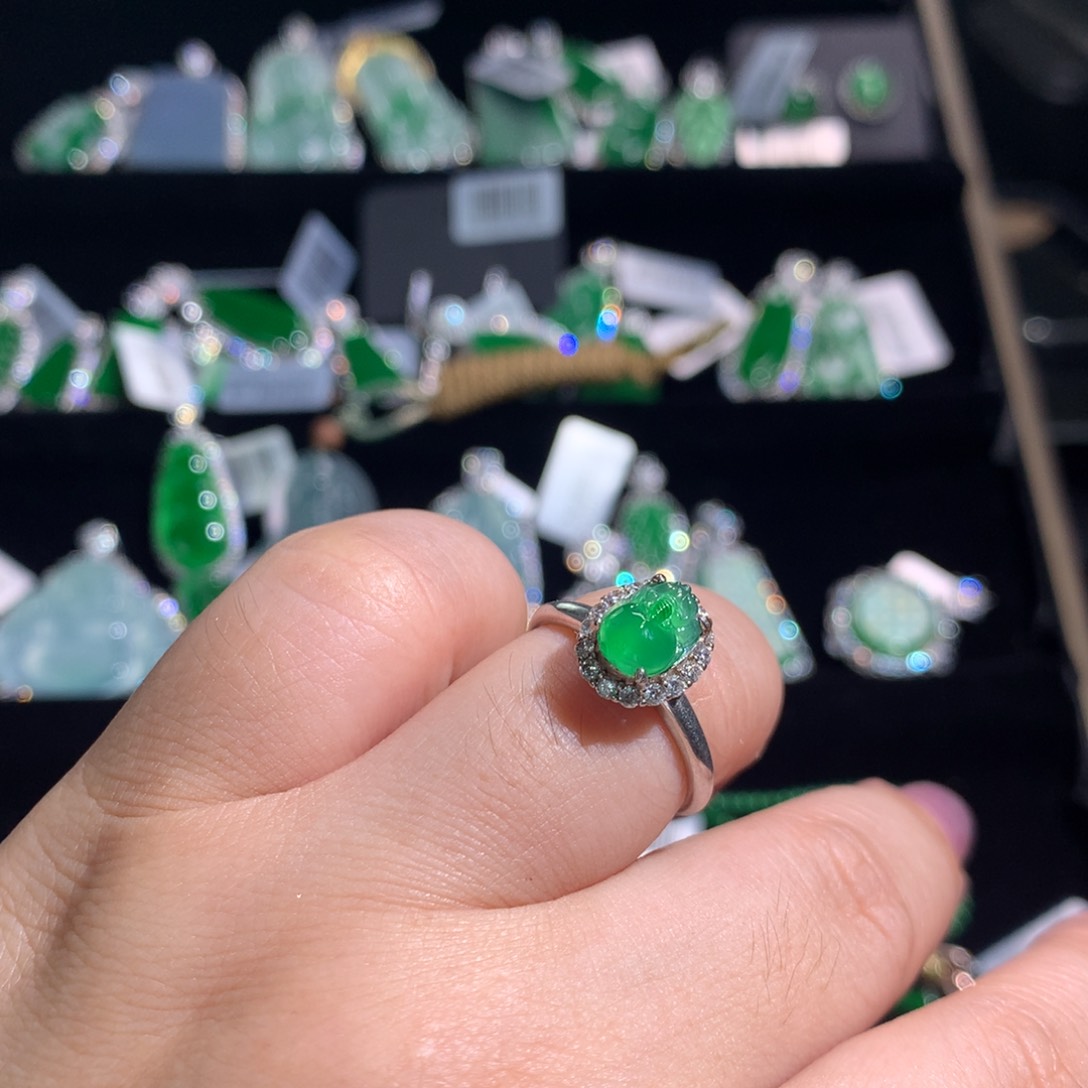 【闪购商品】翡翠戒指银S925镶嵌天然翡翠