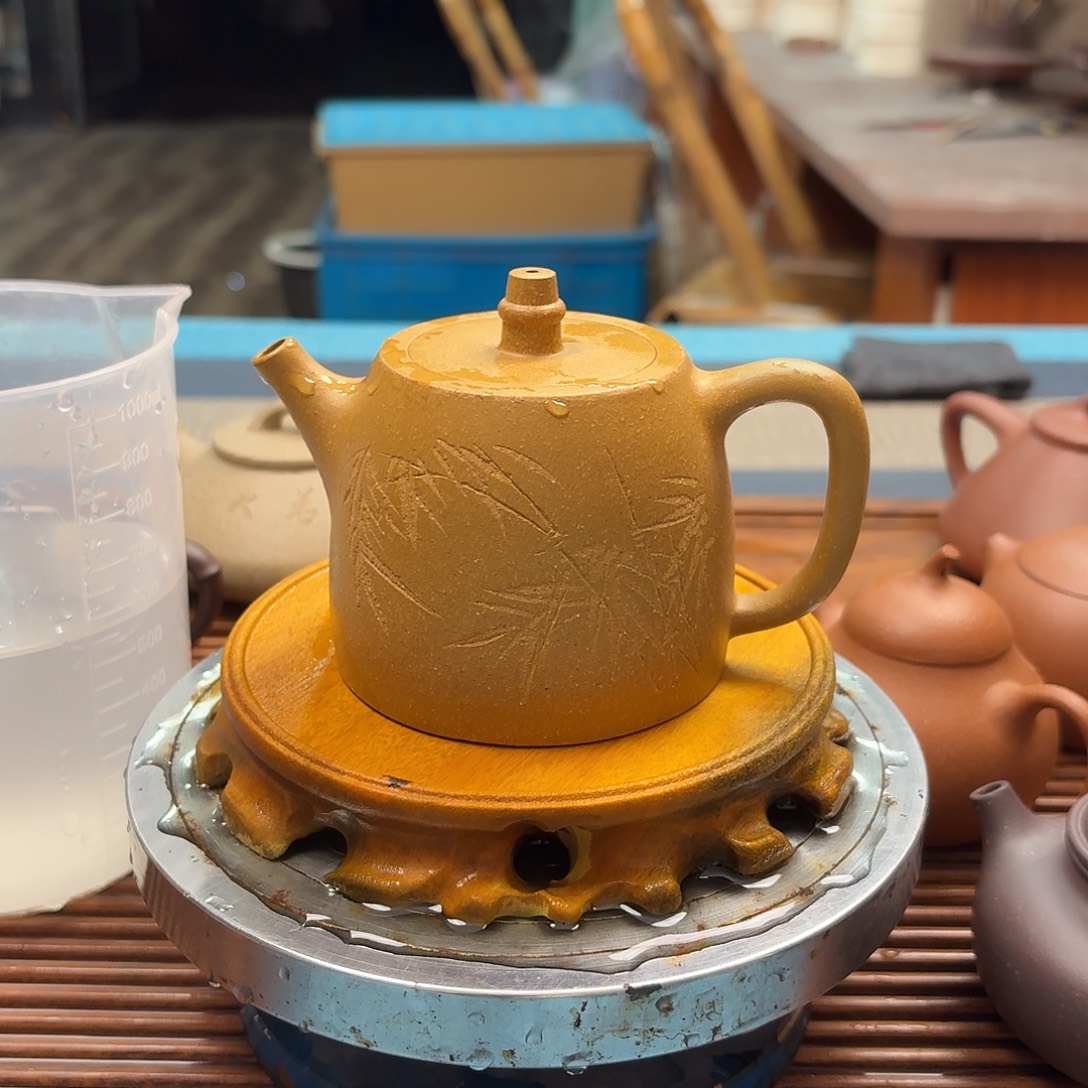 茶壶紫砂半手工制作