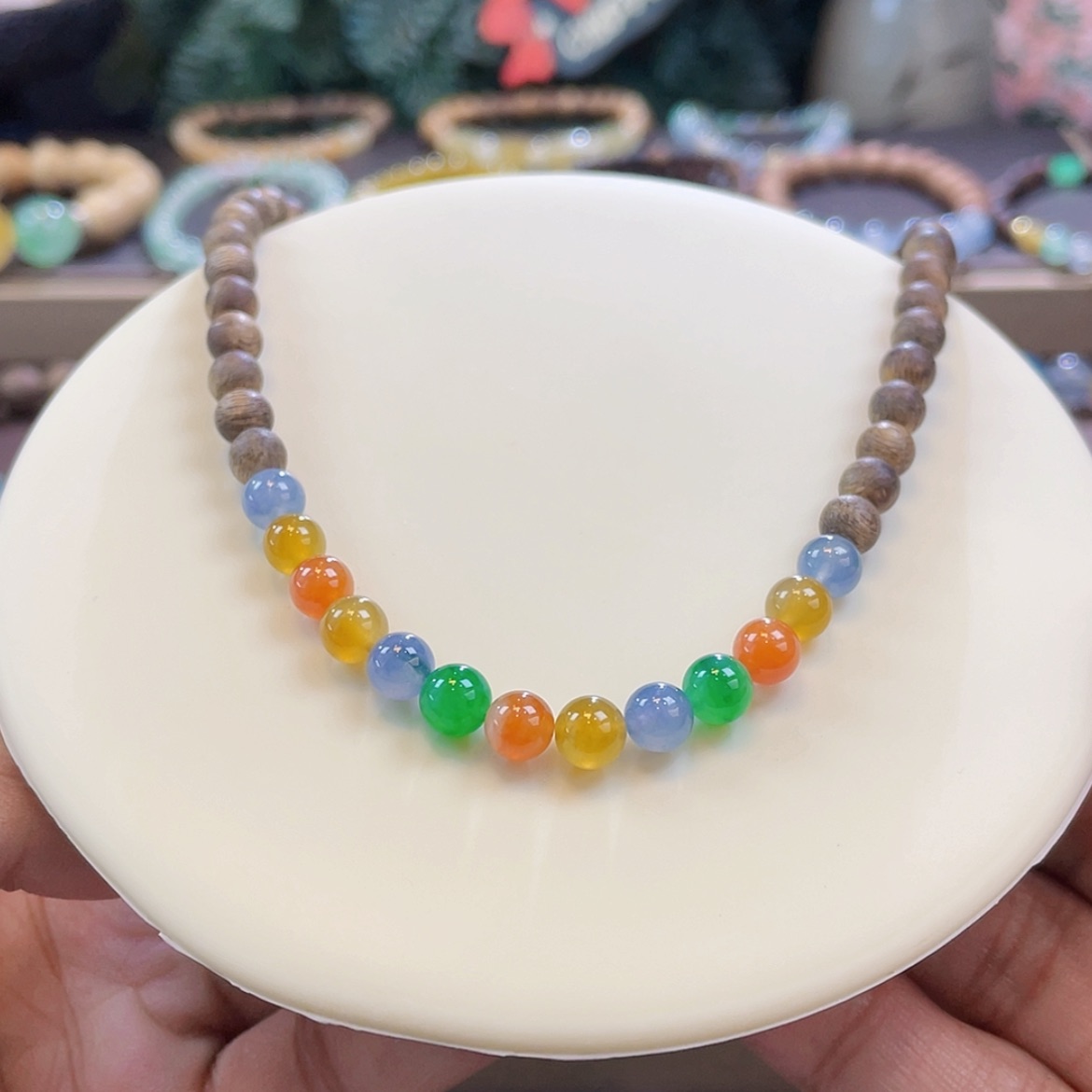 【闪购商品】翡翠未镶嵌颈饰浓彩多宝