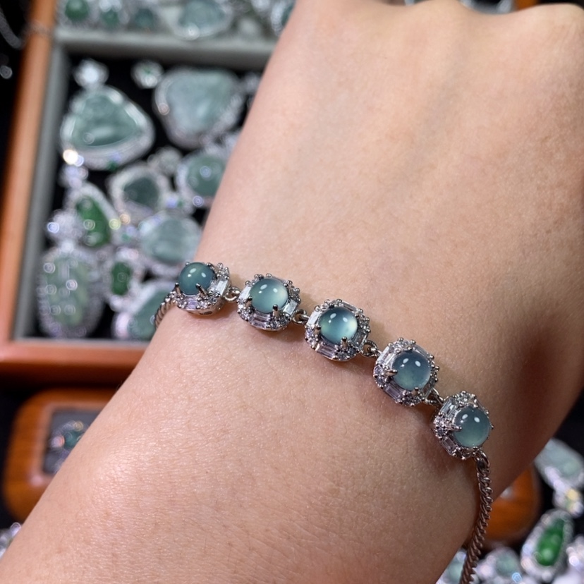 【闪购商品】翡翠颈饰未镶嵌天然