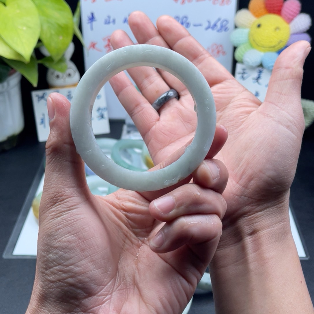 【闪购商品】定制翡翠57-59泥鳅背未镶嵌手镯
