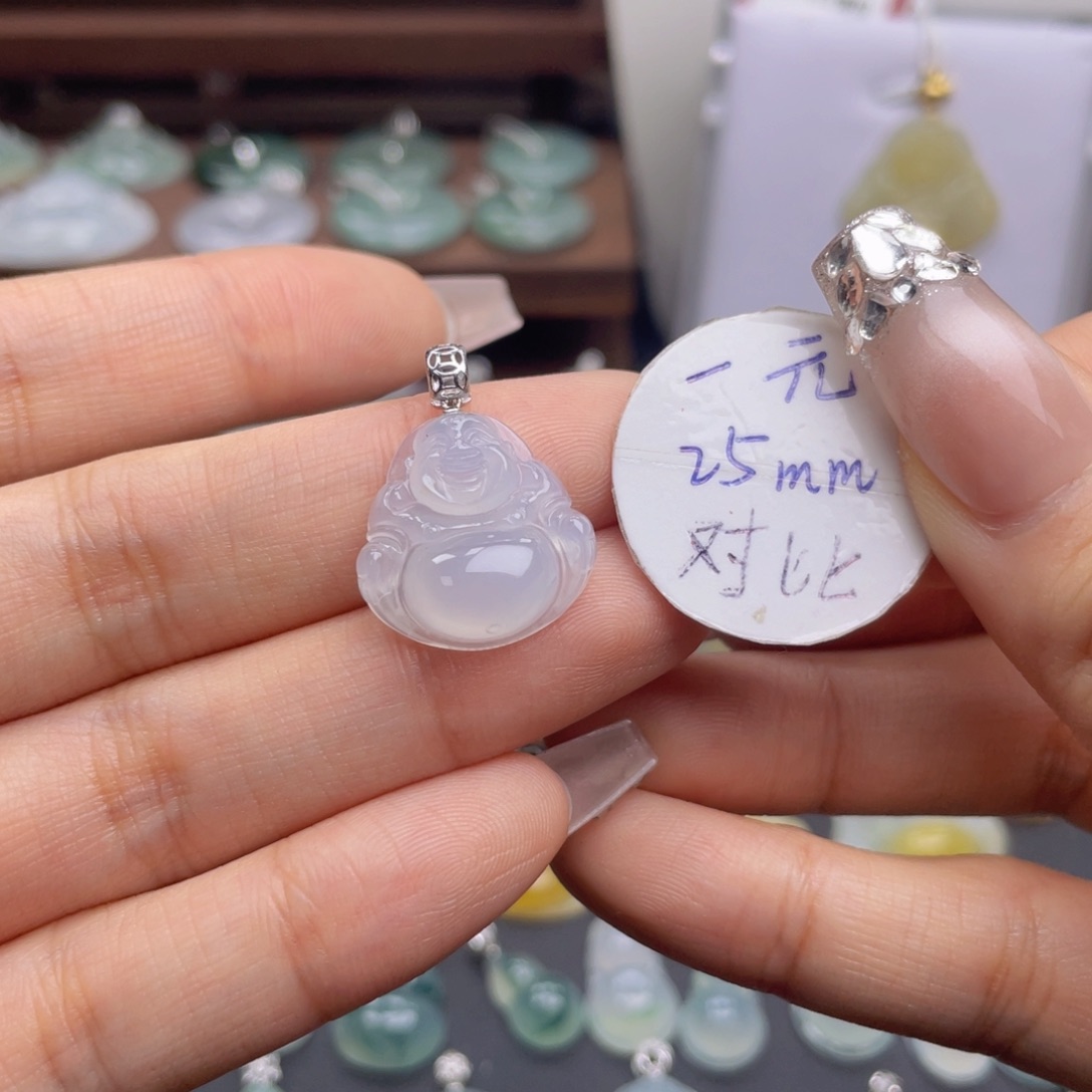 颈饰未镶嵌翡翠佛公