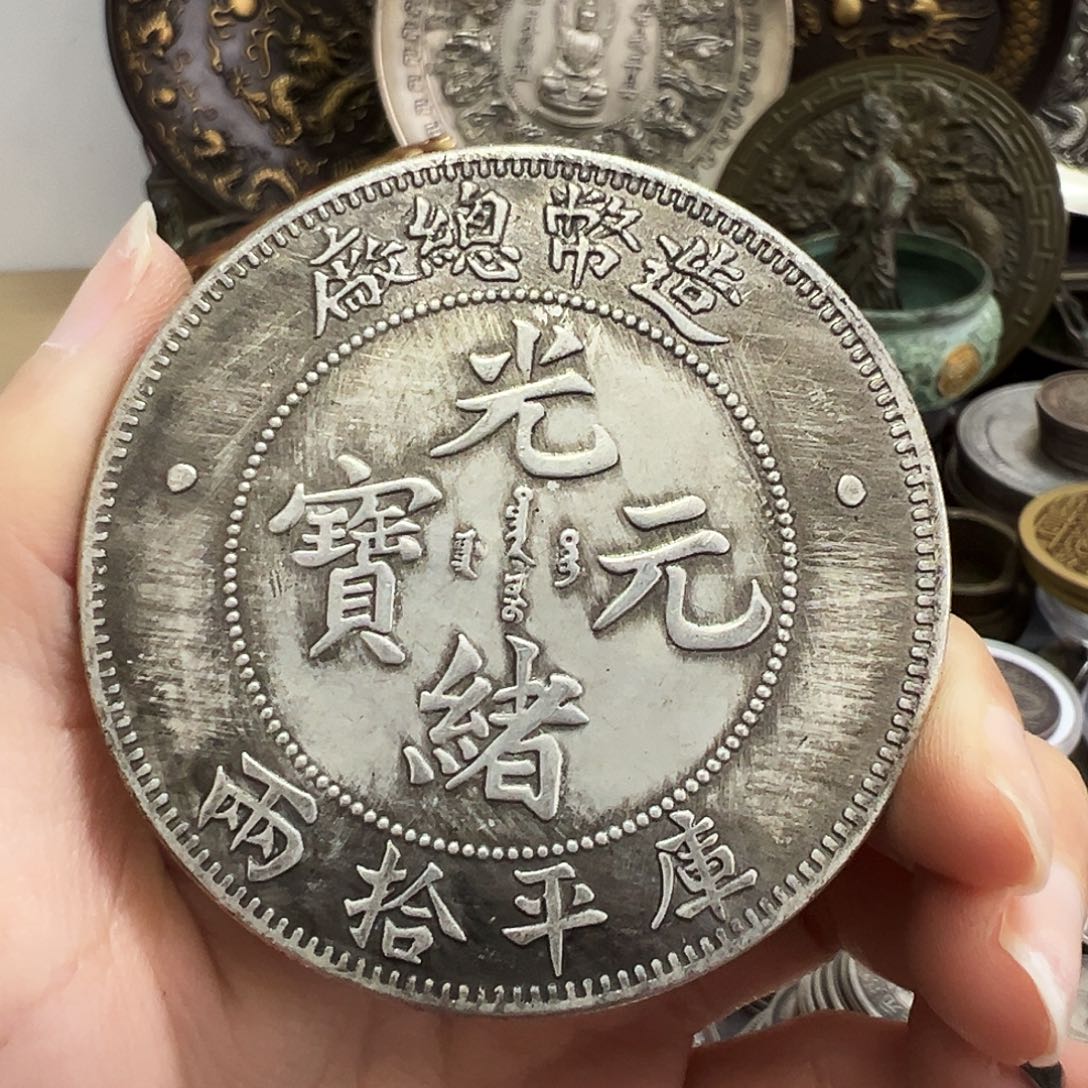 金属复古风格摆件