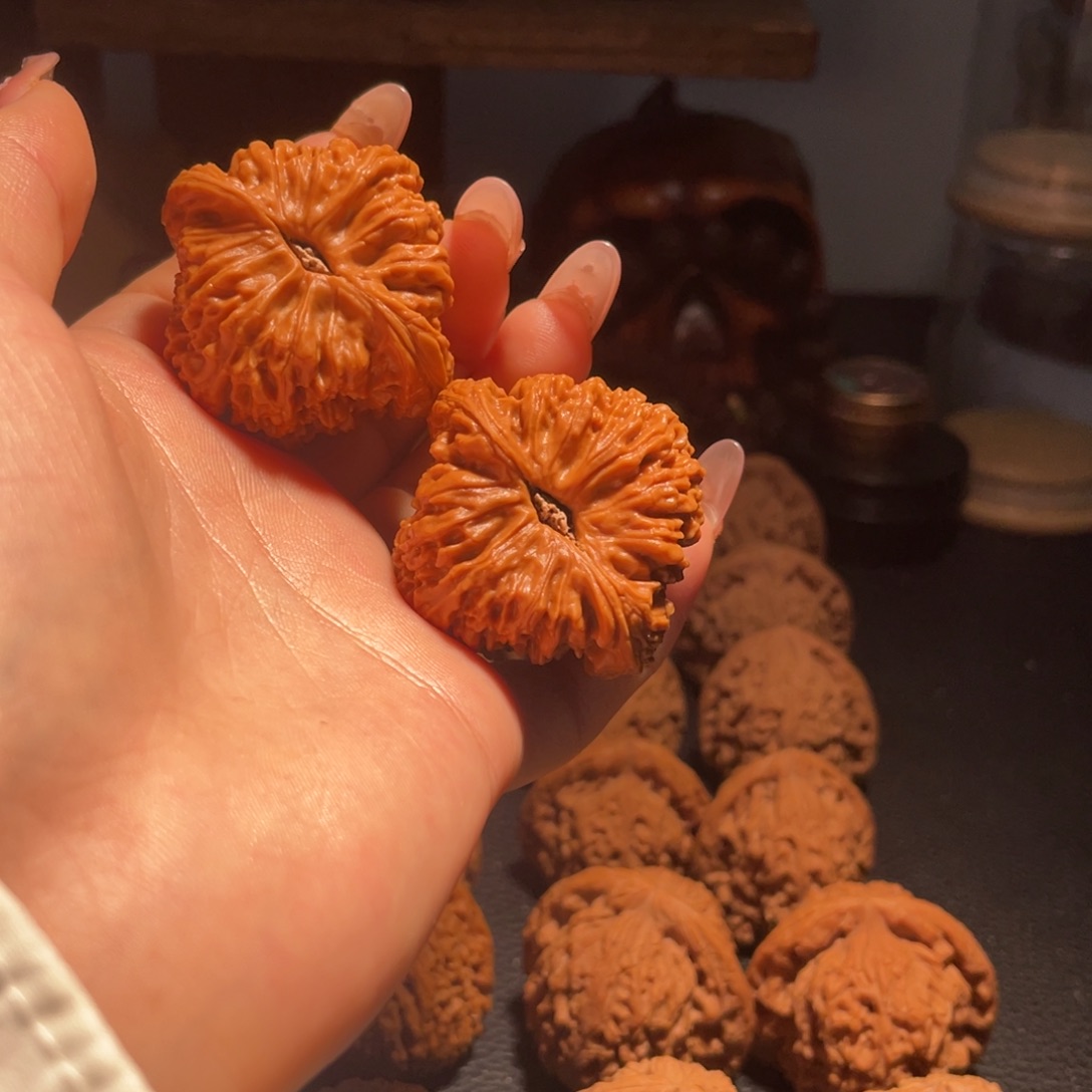 刘***、京东到付南疆石南疆石