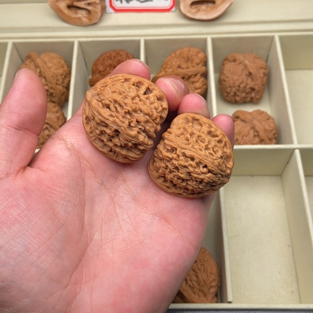 文玩核桃把件南疆石(38尺寸)