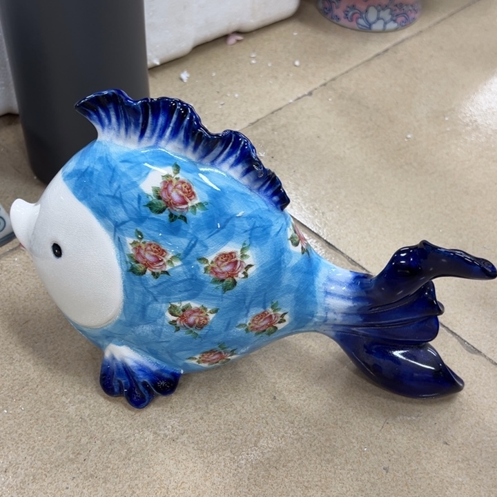 瓷片微瑕陶瓷。。。。。。。。。。。。？。。