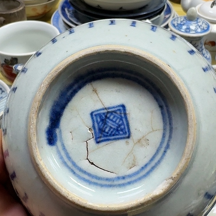 龙***一青花万寿碗有线炸底非完整品