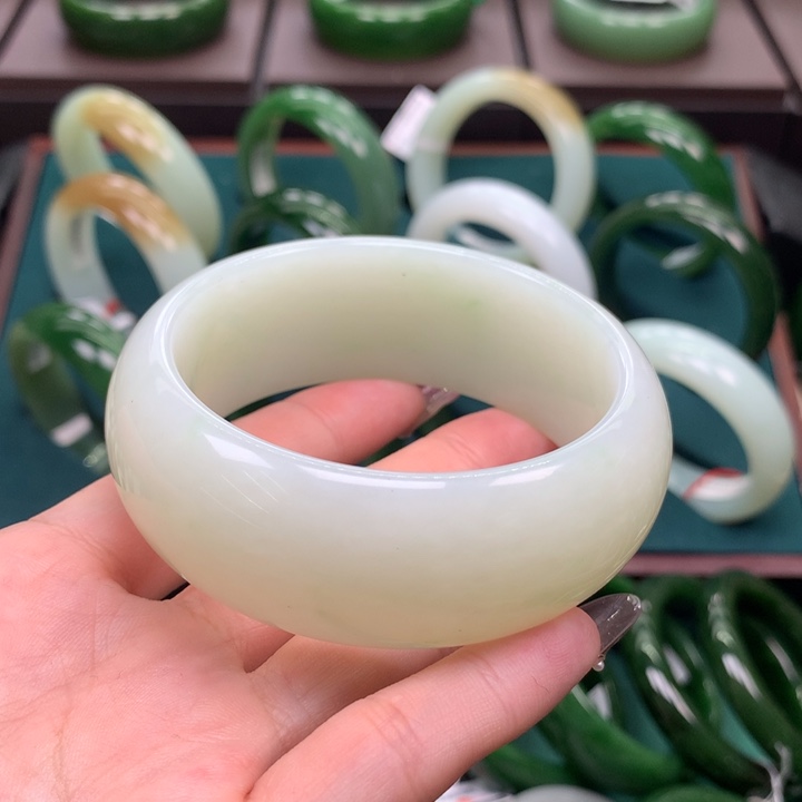 未镶嵌手镯和田玉5657+