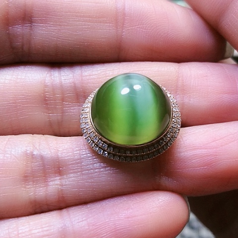 和田玉戒指18K金镶嵌