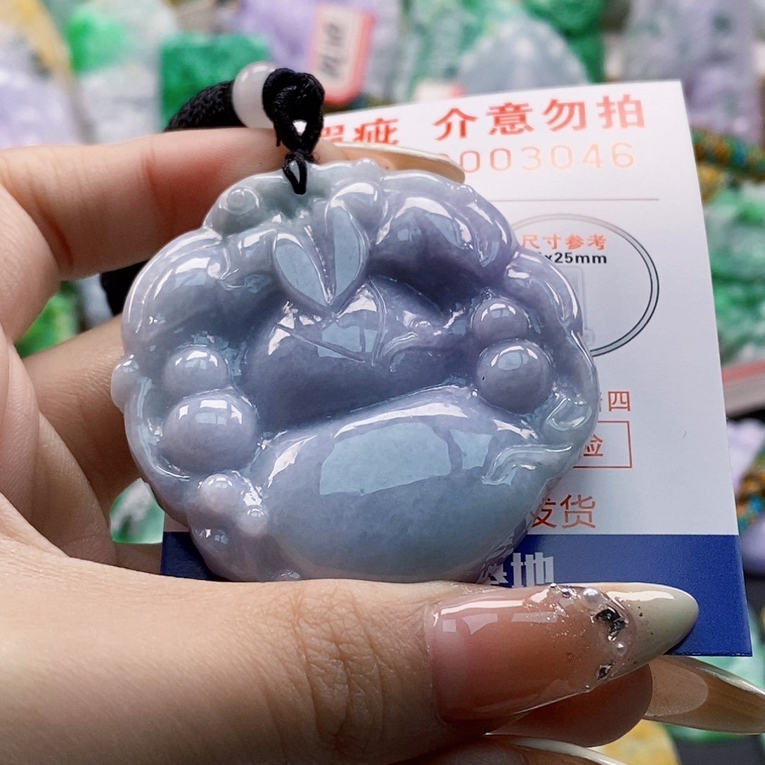 吊坠(不含链)未镶嵌翡翠