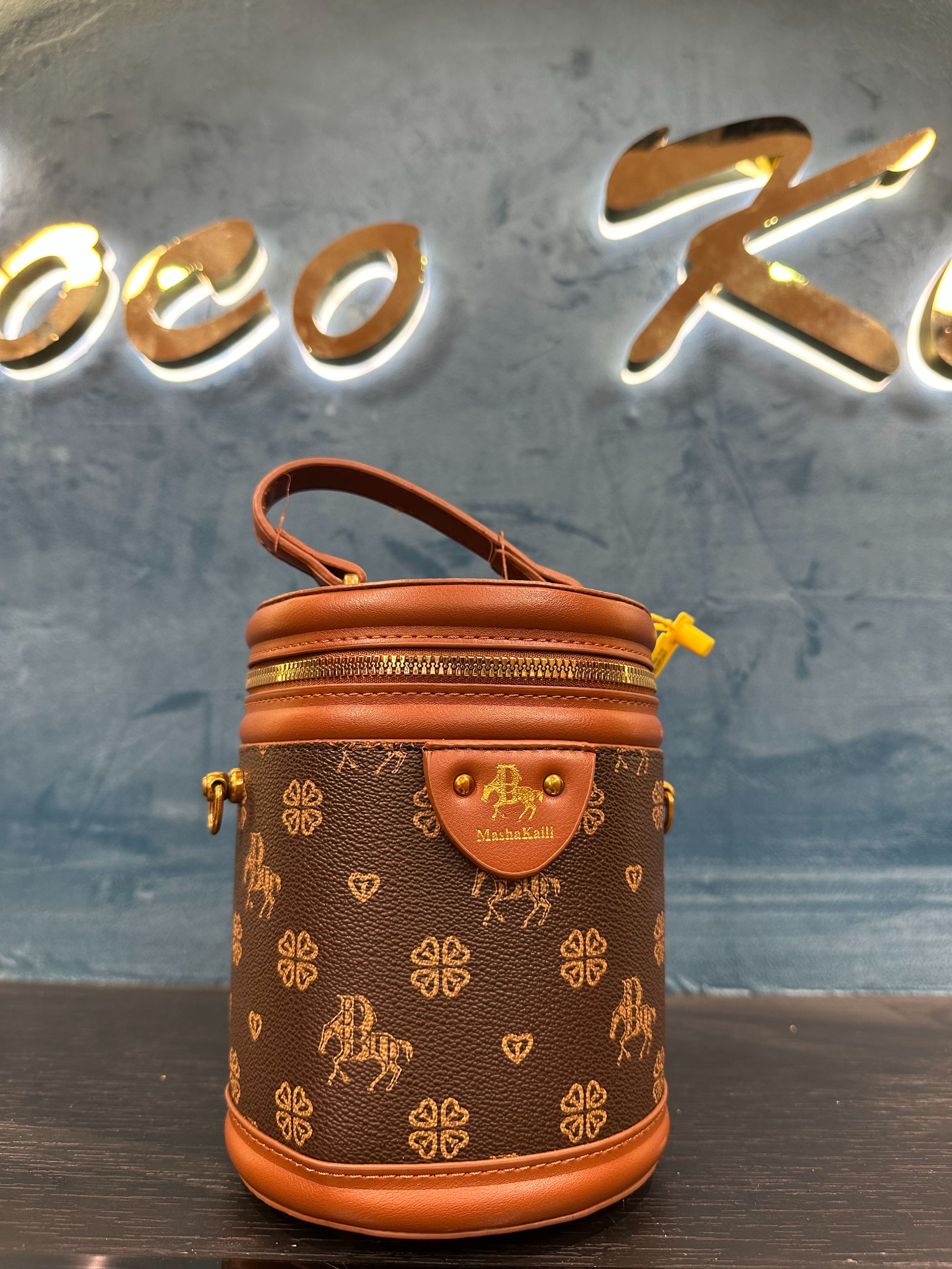 （亮牌灯点关注才可以拍）单肩斜手提包气质手提包肩包经典轻奢时尚