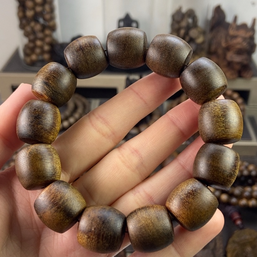 【闪购商品】沉香手串不****弃越南芽庄白棋