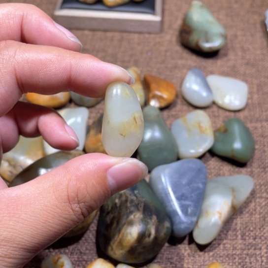 和田玉颈饰未镶嵌文****饰