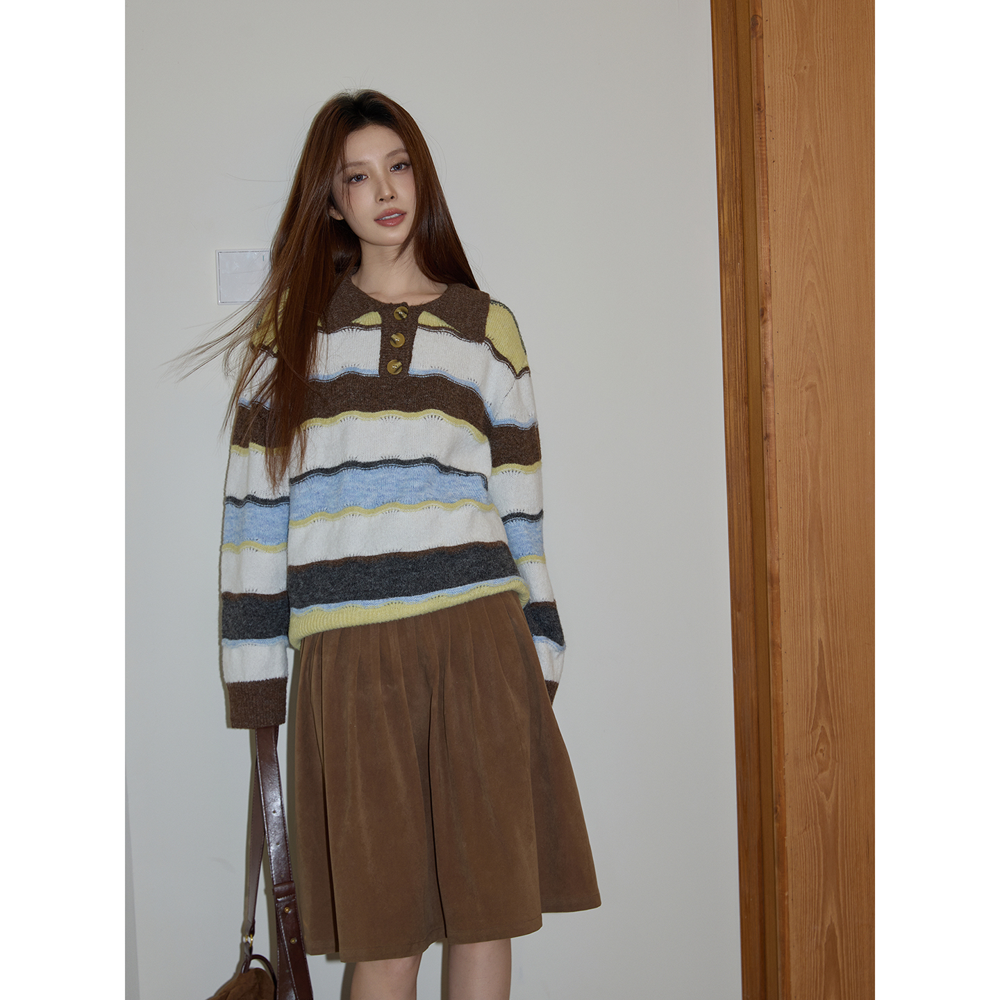 【下架】米白条纹加厚套头拼接毛衣女2025冬休闲宽松慵懒长袖上衣