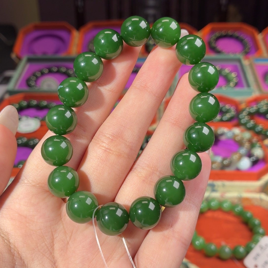 和田玉（碧玉）未镶嵌手链