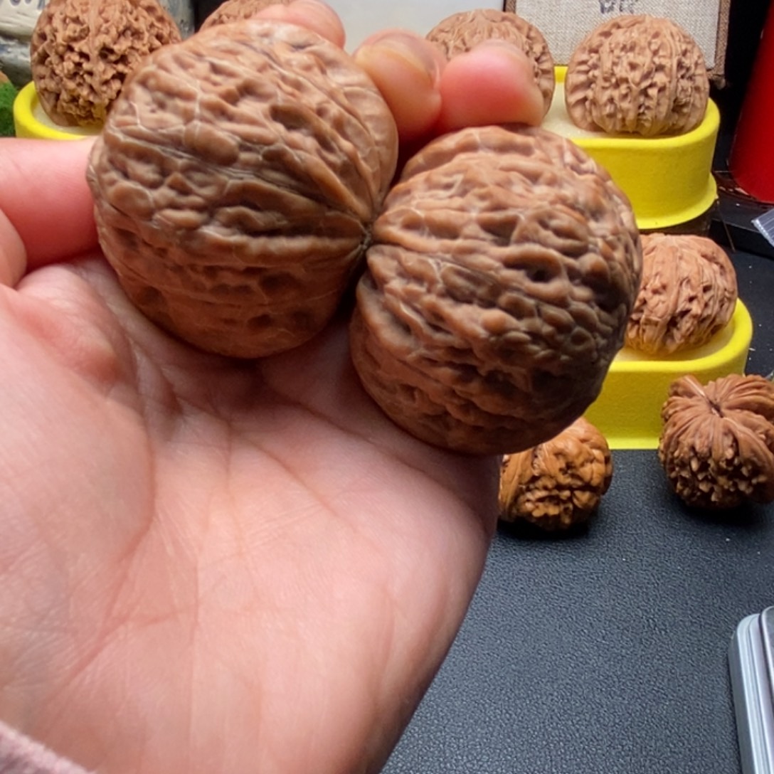 贰****吊坠文玩核桃暴发户