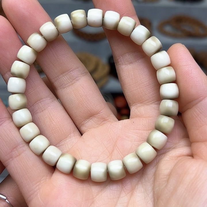 菩提根/象牙果吊坠8m m龙脊菩提直切单圈