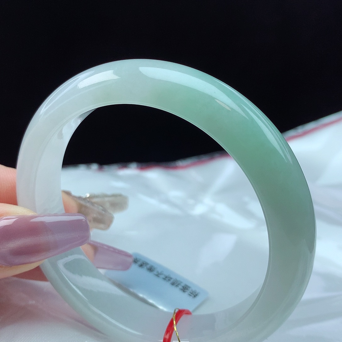 翡翠手镯未镶嵌56圈1745