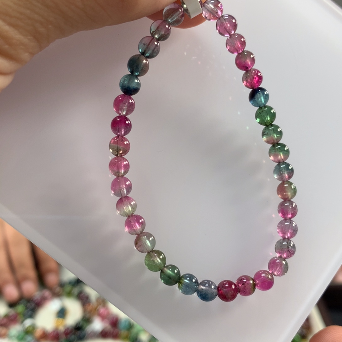 未镶嵌手链碧玺5左右