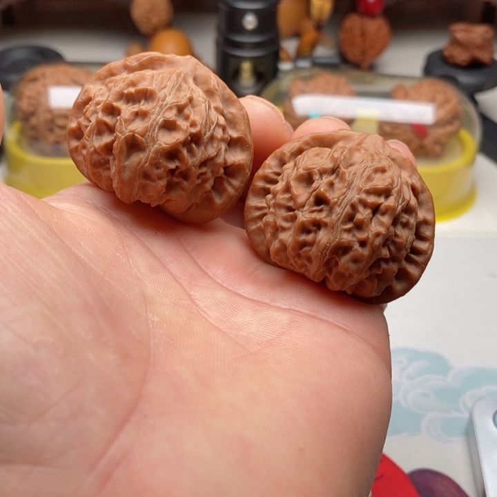 文玩核桃吊坠41全品红皮宫灯