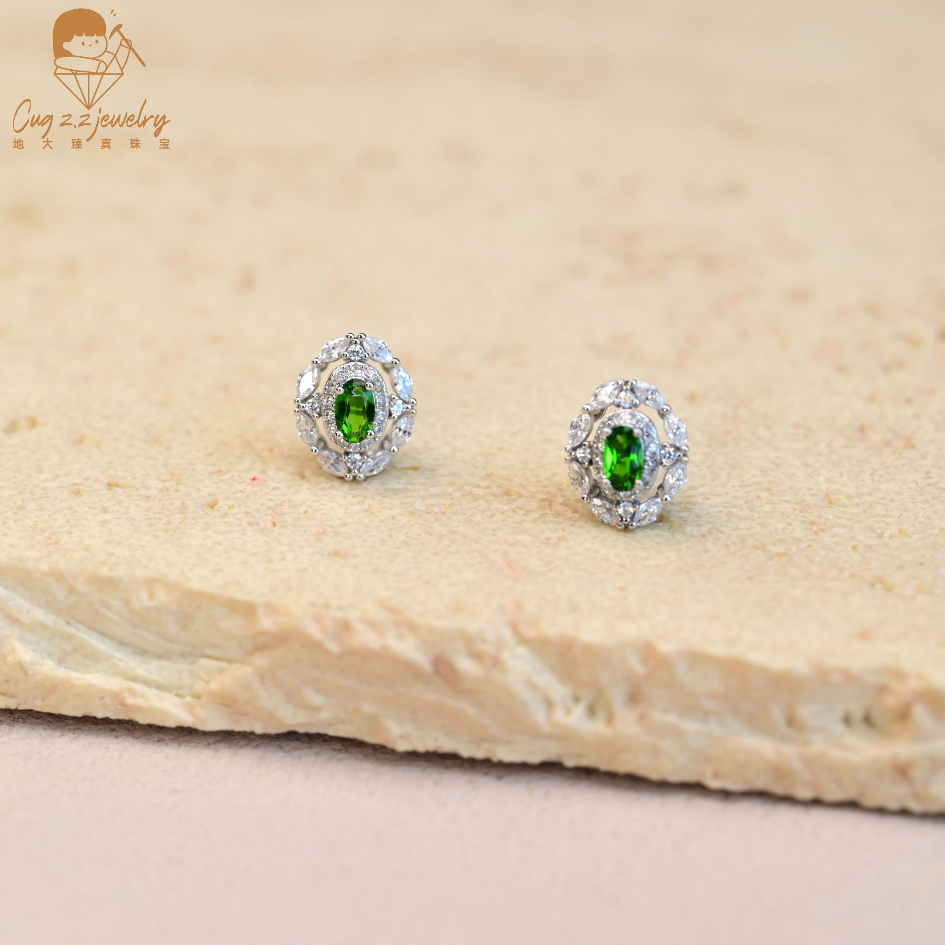 天然透辉石耳饰复古温柔爆闪轻奢耳钉925银礼物