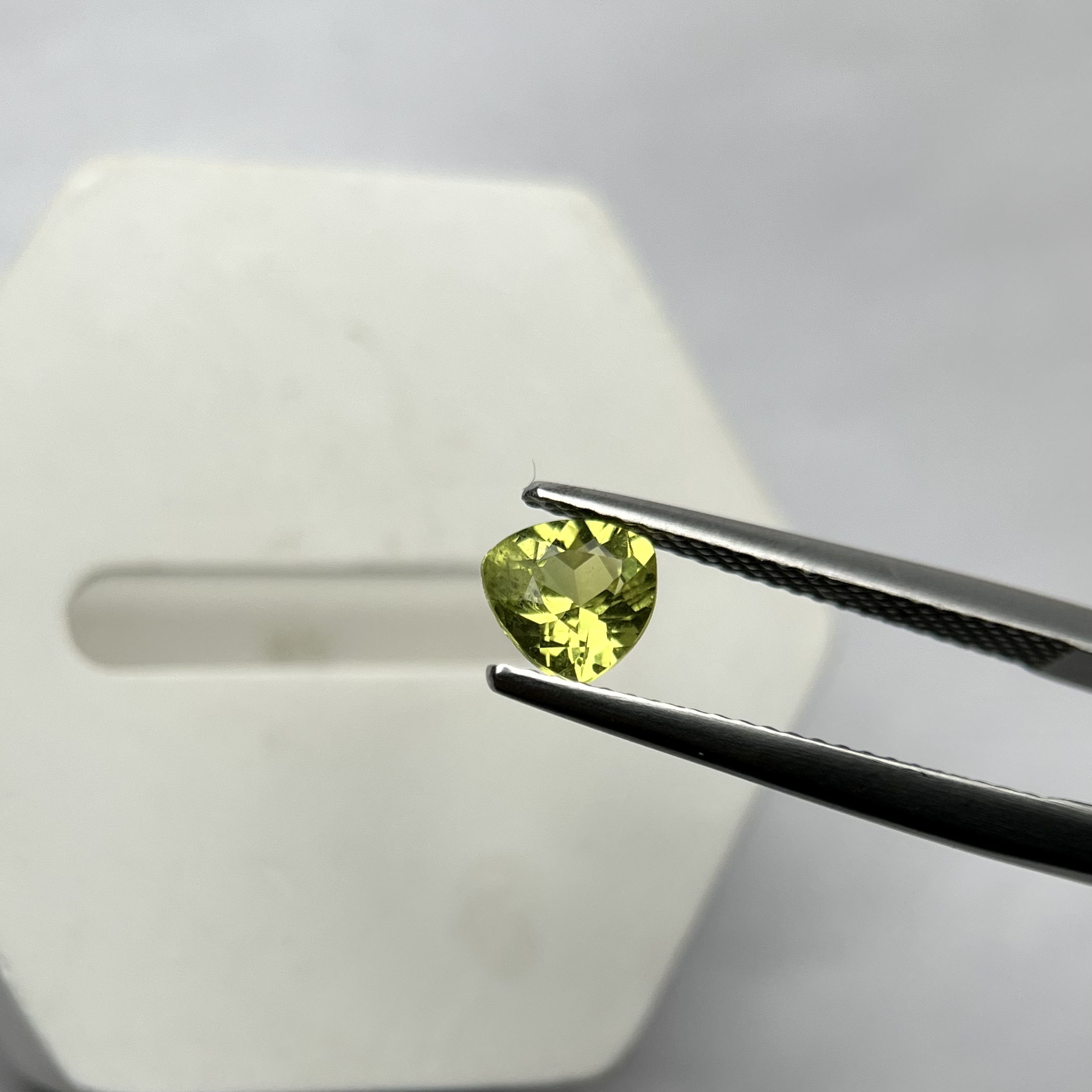 天然蓝宝石裸石 火彩闪亮 晶体干净明亮