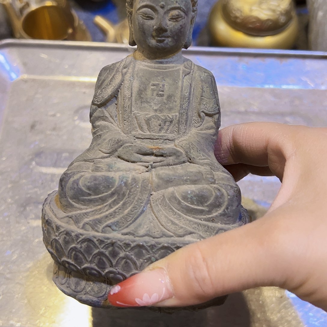 吴****戏黄铜摆件工艺品，