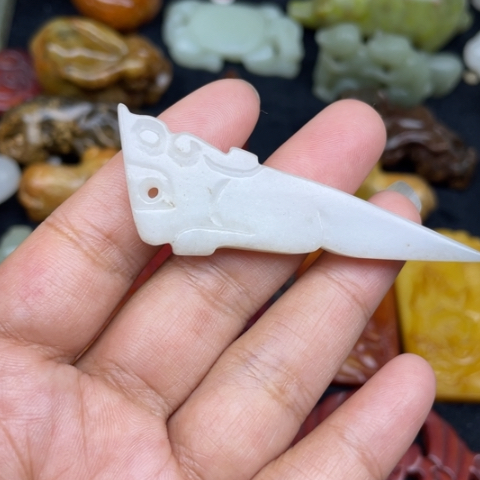 和田玉未镶嵌颈饰8