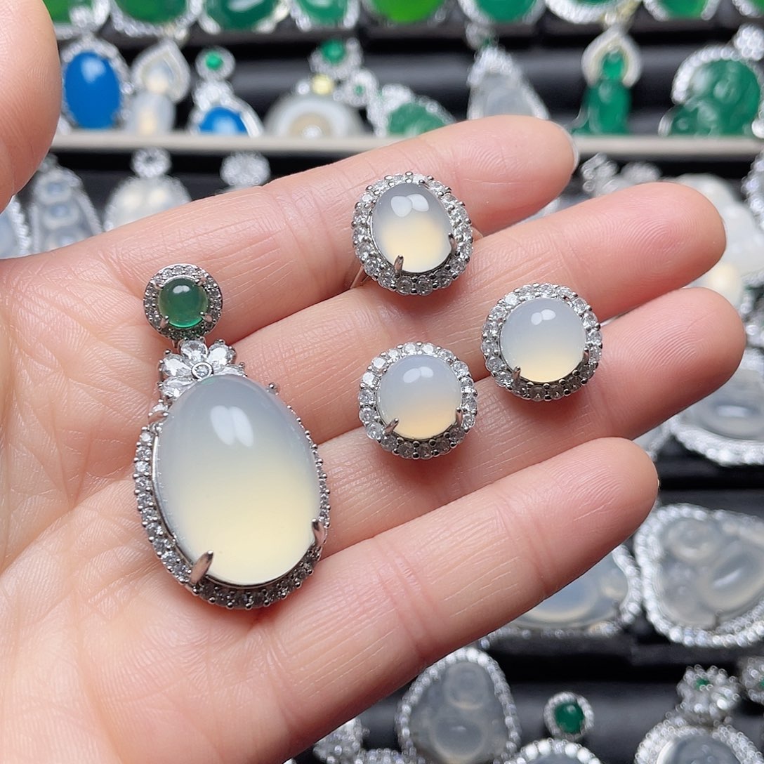 玛瑙/玉髓挂件合金