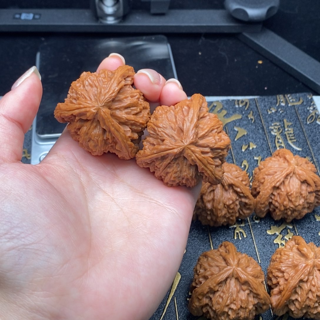 王***肉文玩核桃吊坠11111111111