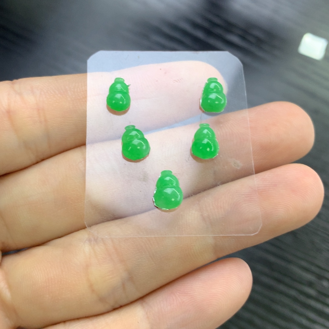 翡翠裸石翡翠葫芦