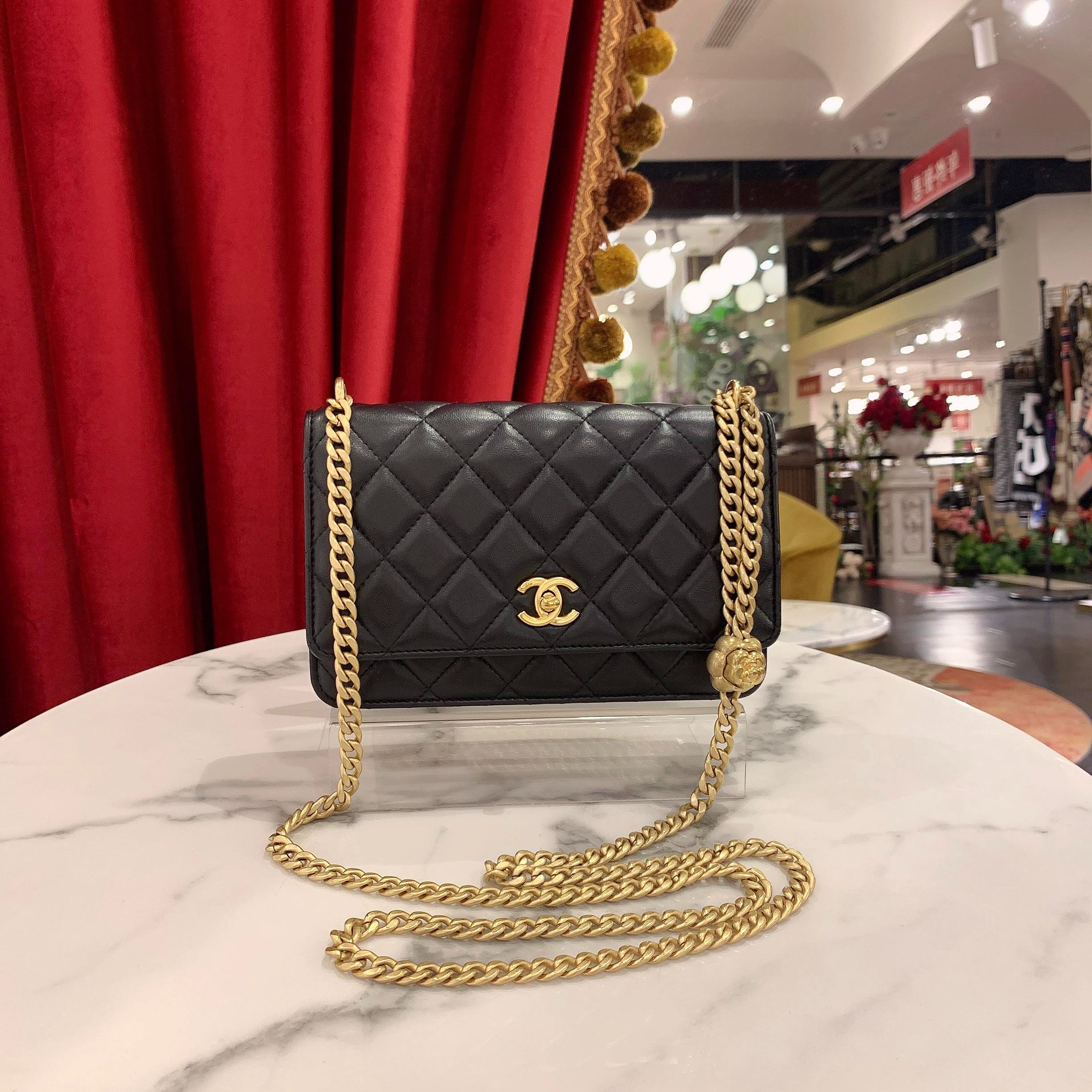 95新 Chanel/香奈儿 GGS山茶花金球woc黑金羊皮芯片款65687796