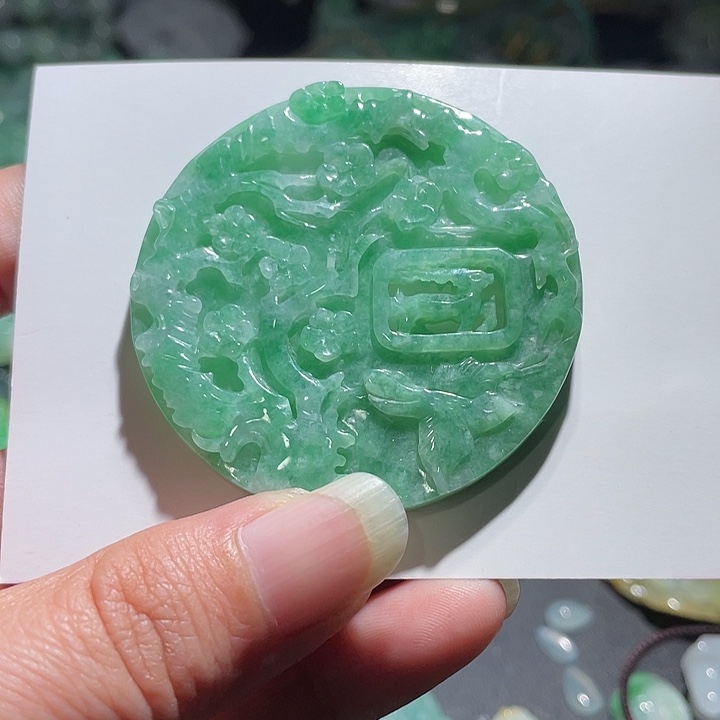 颈饰未镶嵌翡翠天