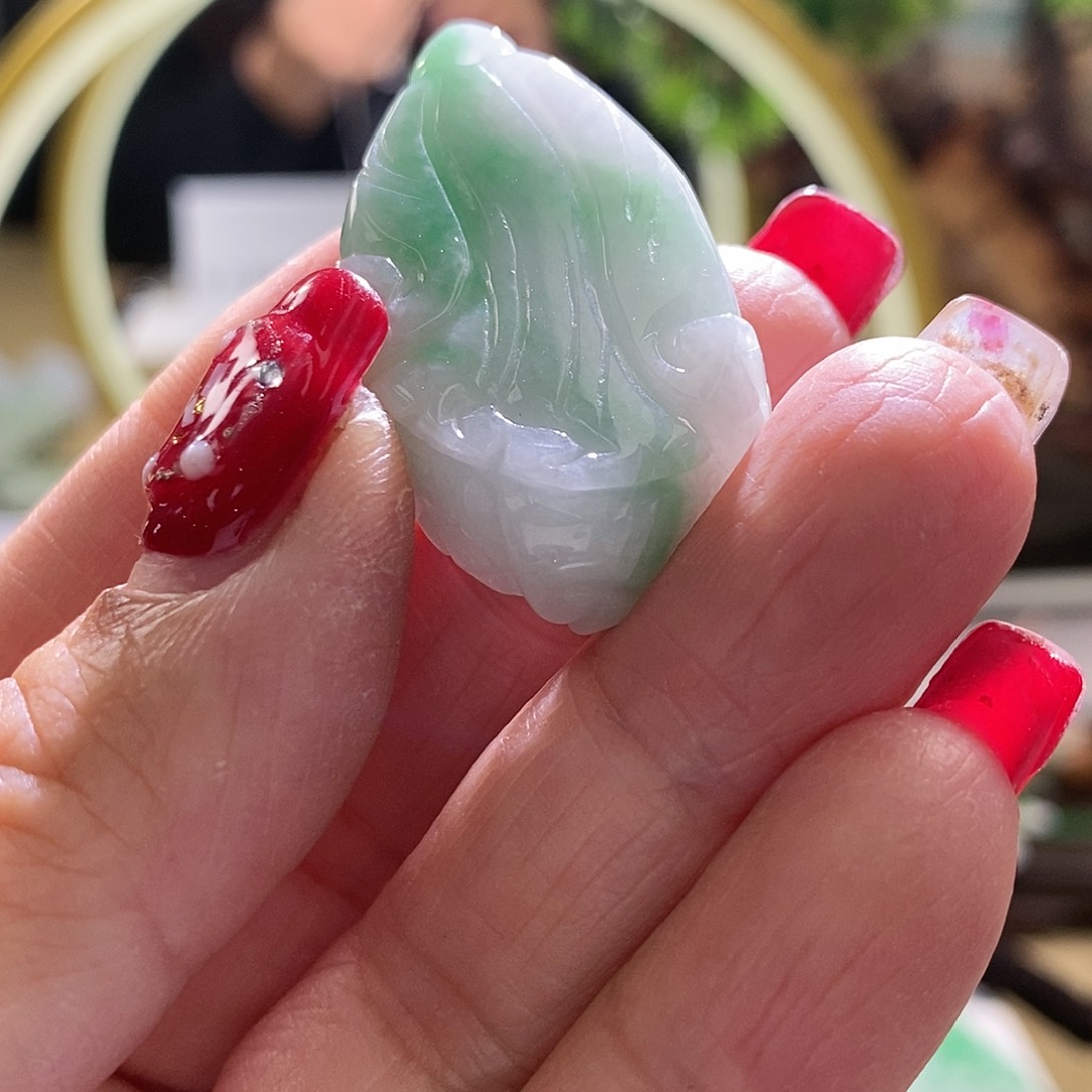 【闪购商品】翡翠颈饰未镶嵌菜