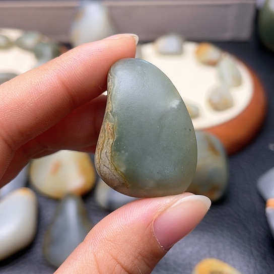 和田玉颈饰未镶嵌10