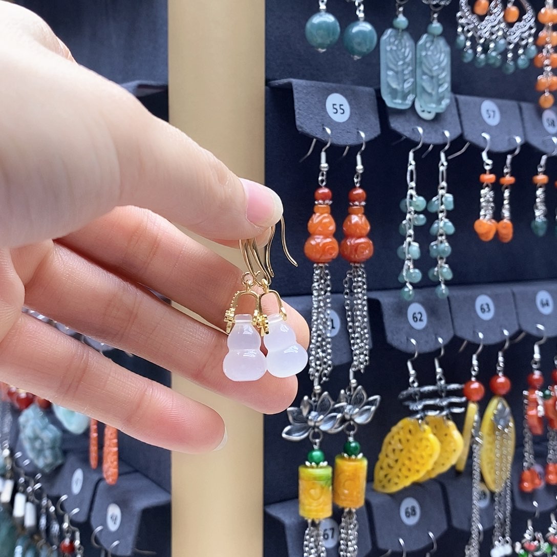 玛瑙/玉髓未镶嵌耳饰