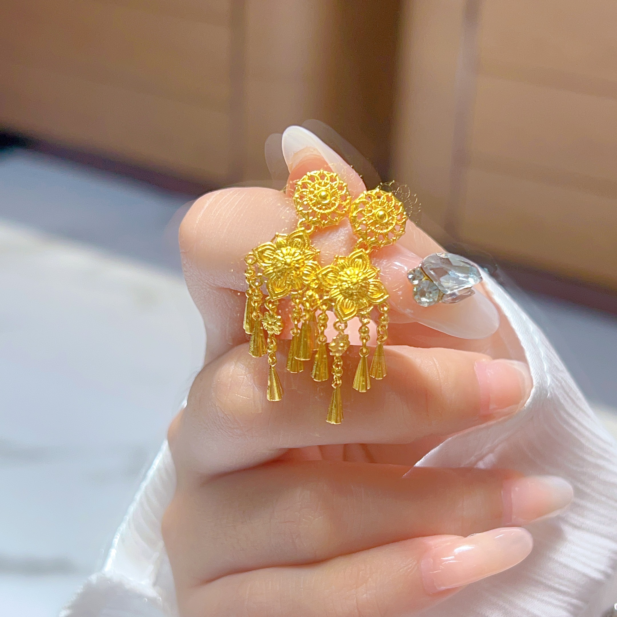 宝裕华黄金足金999 足金999 古法新中式新潮宝相花耳钉