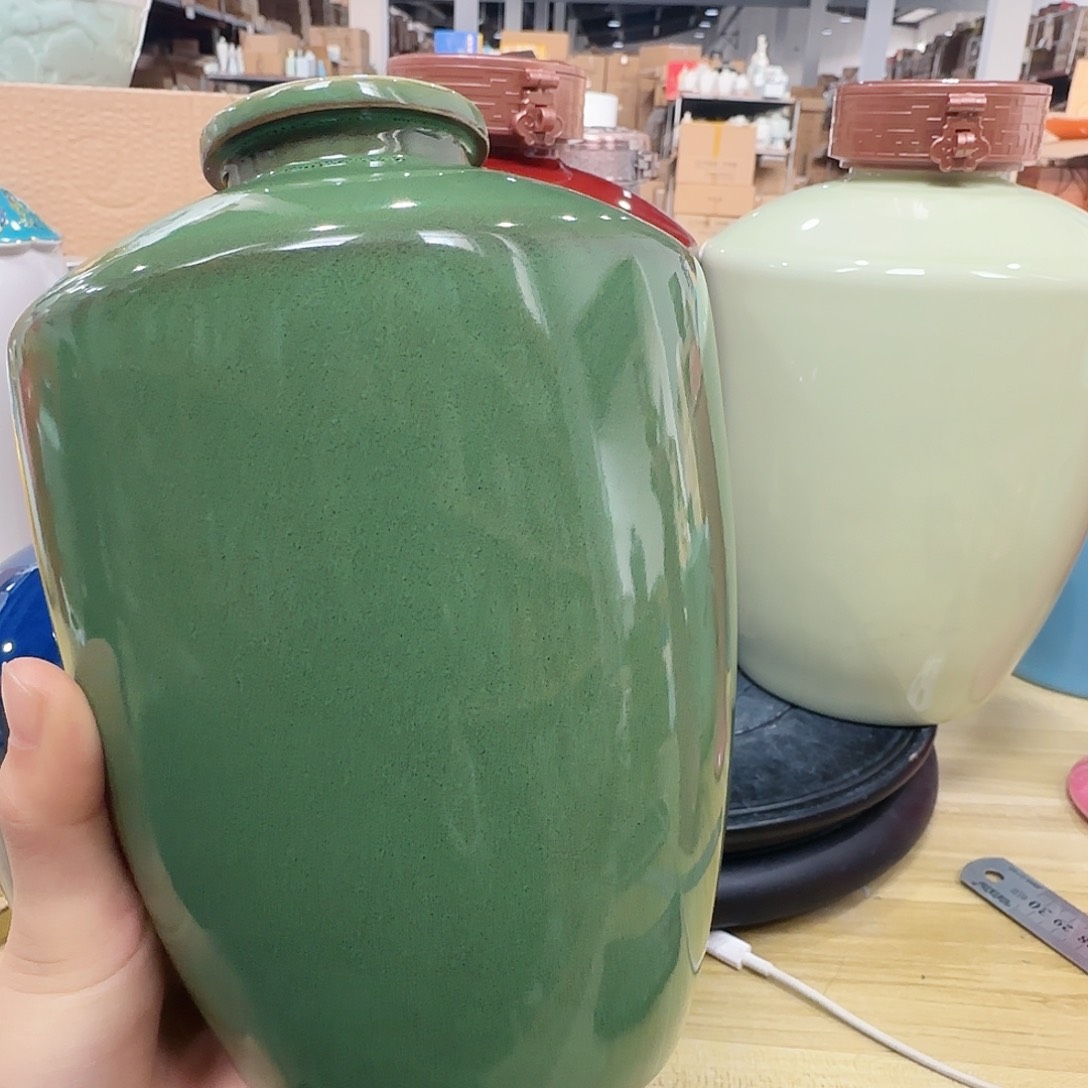 2斤装绿色酒坛2个微瑕