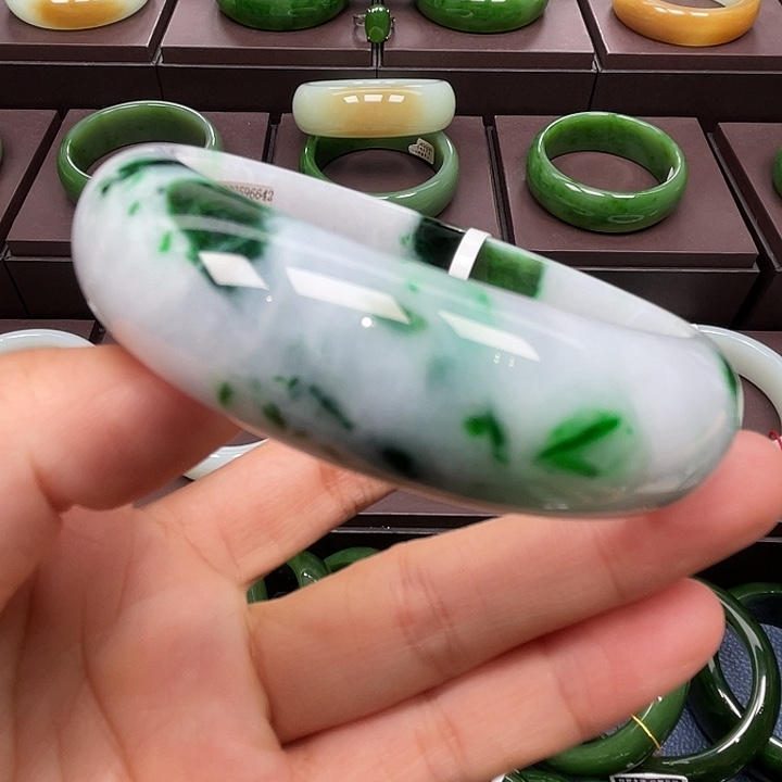 翡翠未镶嵌手镯翡翠手镯63口径