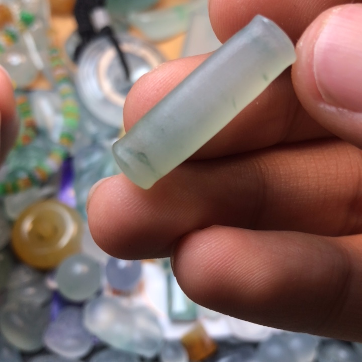 定制翡翠未镶嵌挂件