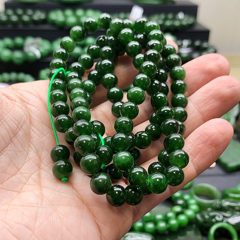 【闪购商品】和田玉（碧玉）颈饰未镶嵌