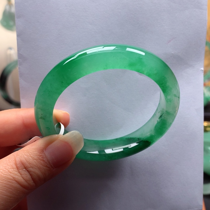 石英质玉未镶嵌手镯
