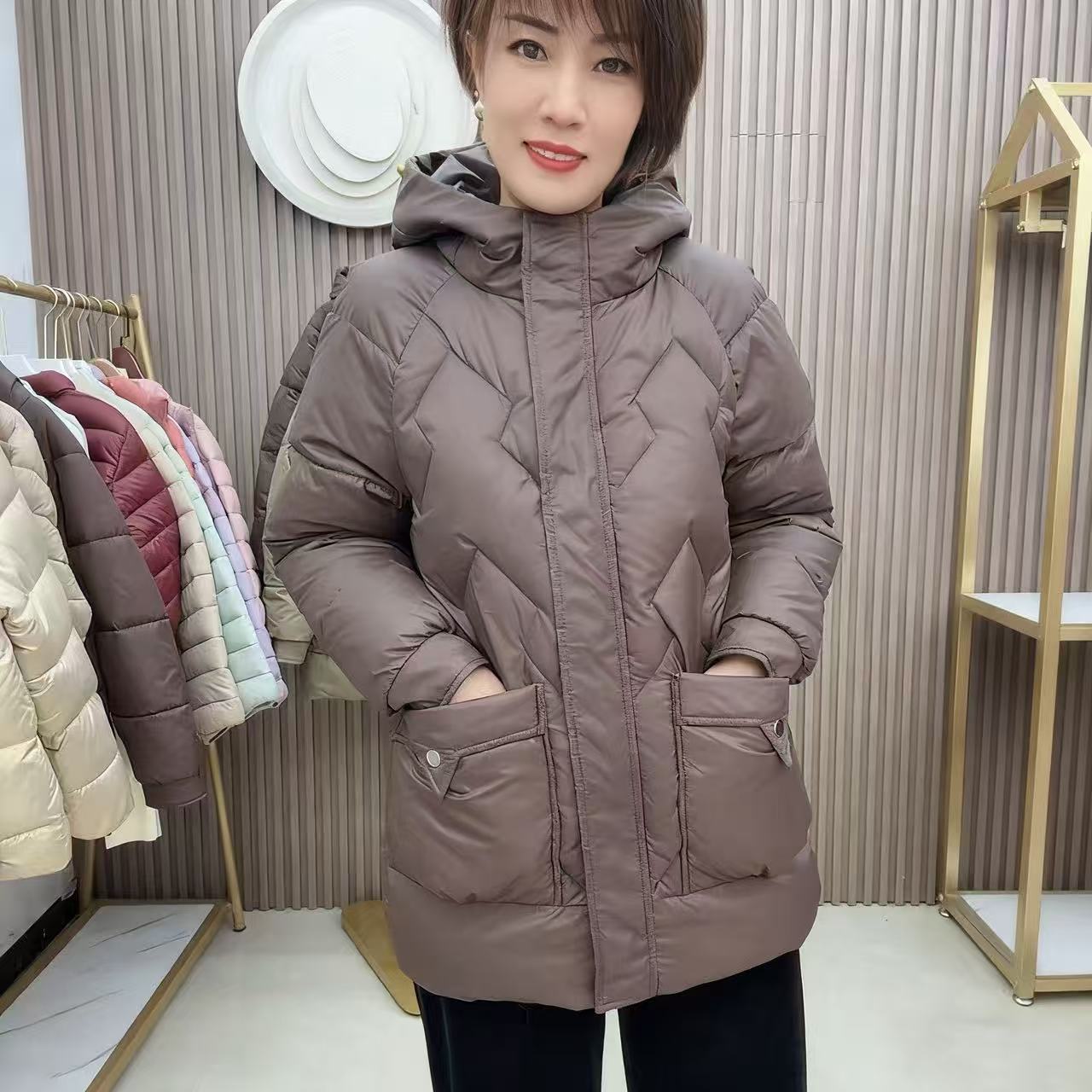 热【2025新款热卖】妈妈款爆款中长款棉服