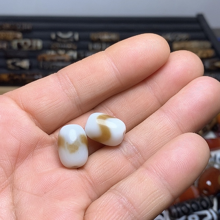 玛瑙/玉髓颈饰未镶嵌41