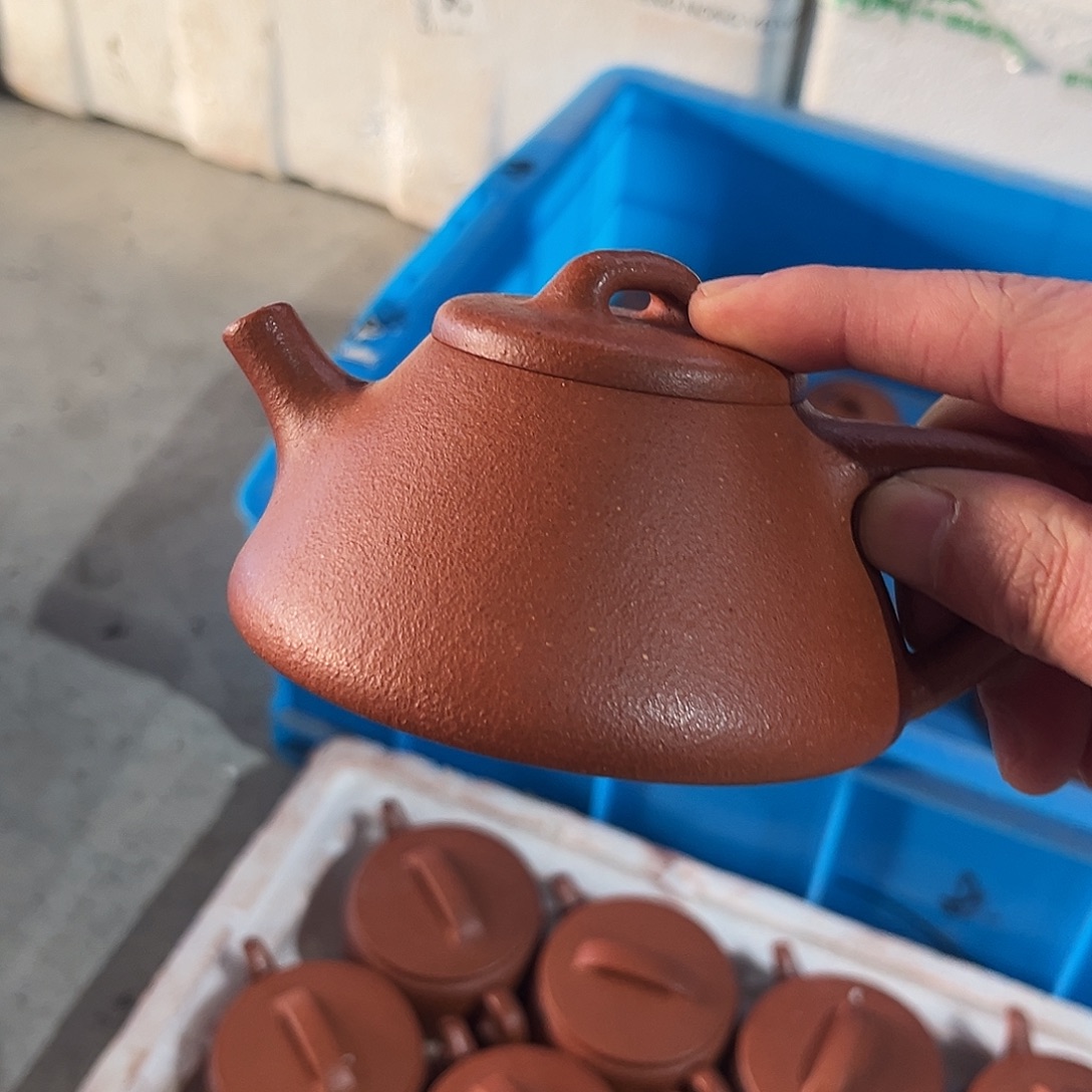 茶壶紫砂紫砂的味道很好
