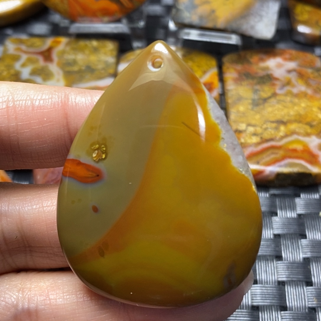 玛瑙/玉髓颈饰未镶嵌