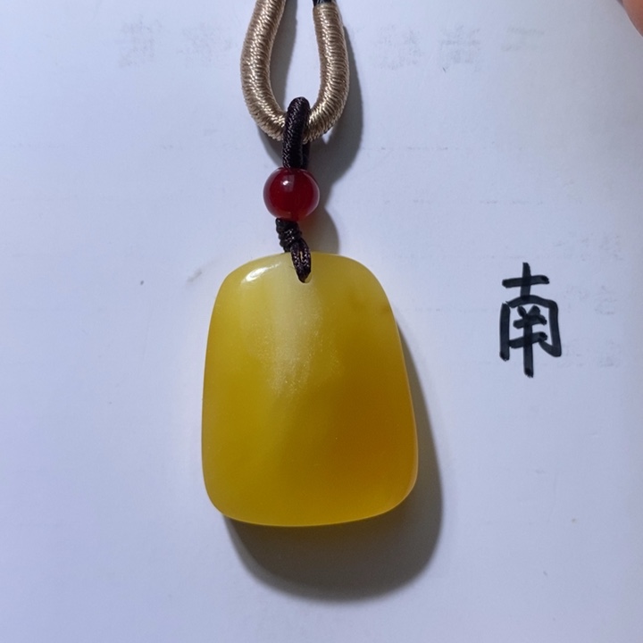 未镶嵌琥珀珠宝奇石